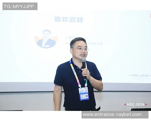 徐昕的艺术之路：从初学者到当代艺术家的蜕变与成长探索